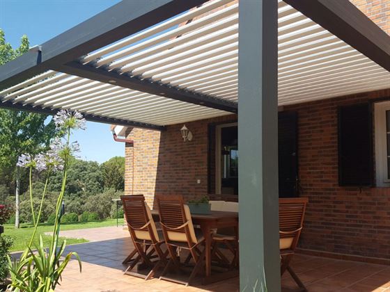aluminium pergola price